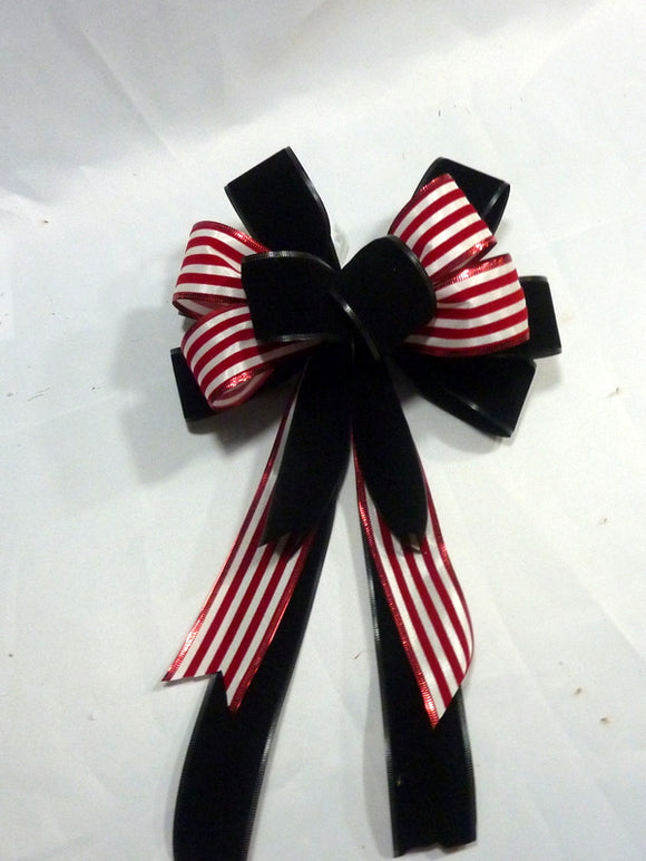 Red and Black Velvet Christmas bow, wreath bow, Lantern bow
